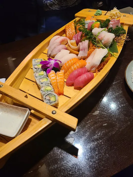 Asian Café Chinese & Sushi Grill 6