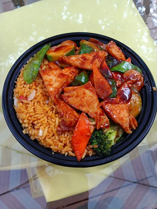 Eddie Cheng II Restaurant 4