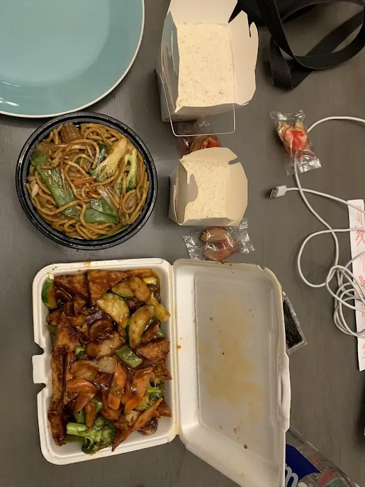 Eddie Cheng II Restaurant 10