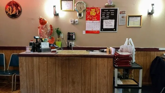 Tak Shing Chinese Restaurant 9