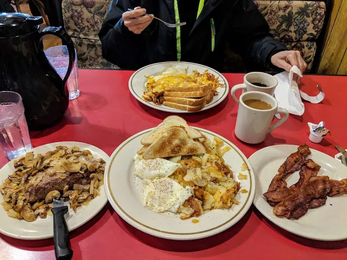 Edie Mae's Eatery 7