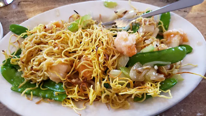 Golden Chow Mein Restaurant 9