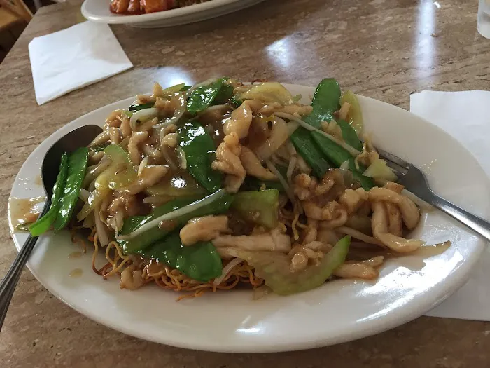 Golden Chow Mein Restaurant 7