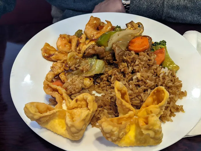 China Wok Chinese Restaurant 2