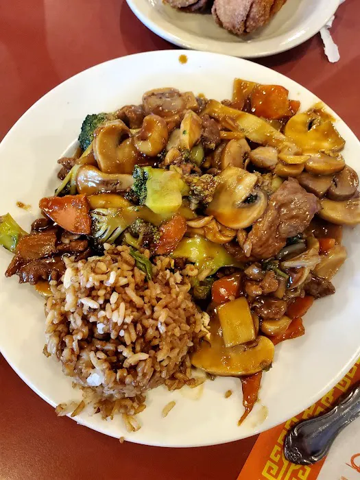 Yang's Chinese Restaurant 3