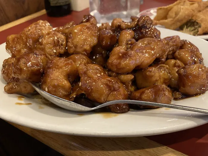 Yang's Chinese Restaurant 5
