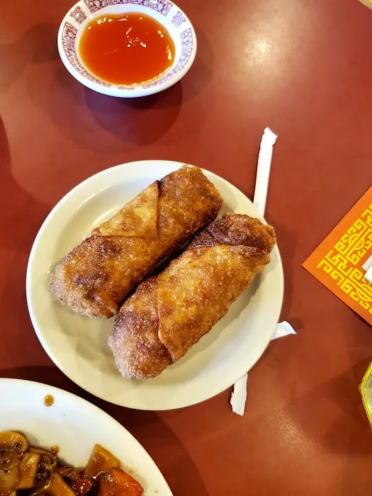 Yang's Chinese Restaurant 8