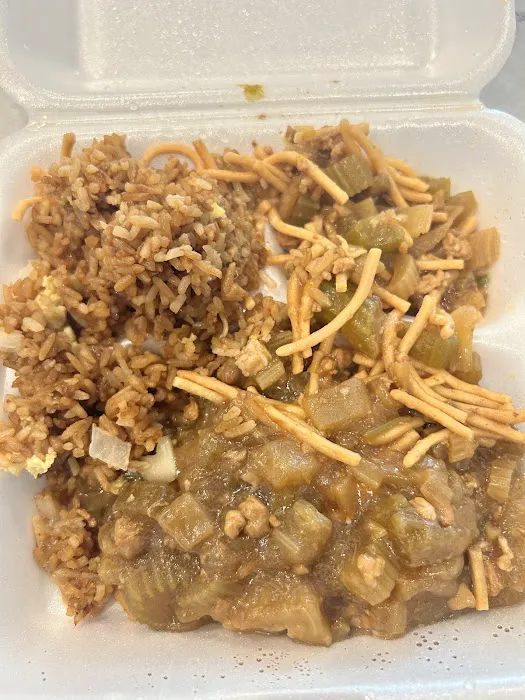 Yang's Chinese Restaurant 10