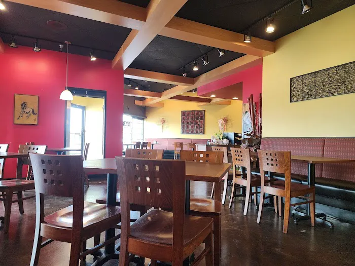 Duc's Restaurant 5