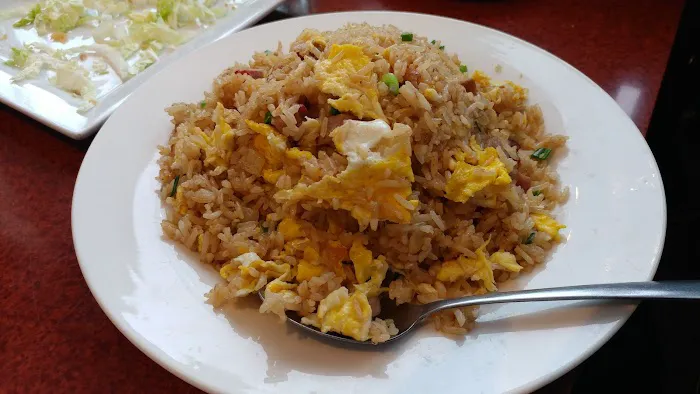 Golden Crown Chinese Restaurant 7