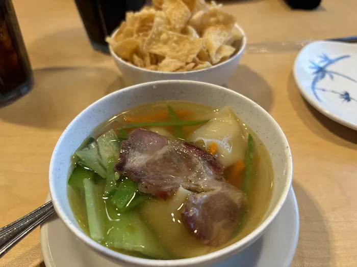 Leong's Asian Diner 10