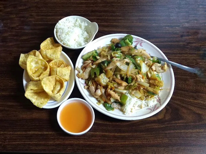 Golden Dragon 10