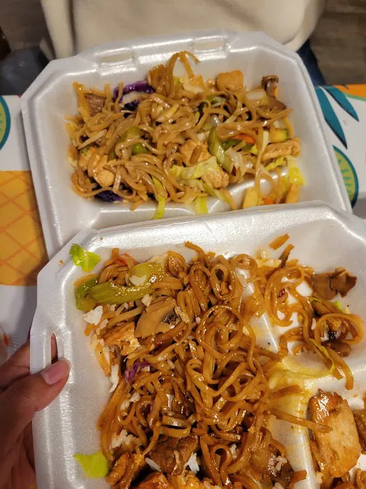 Lucky Dragon Food Truck 9