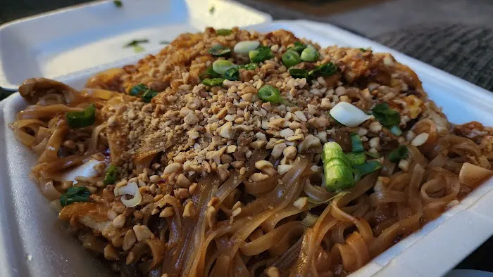 Ying Chang Hmong & Chinese Hot Food 9