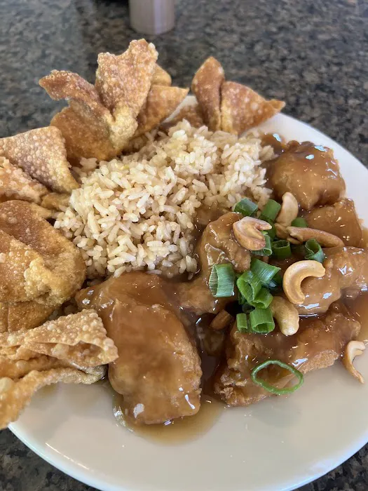 Lucy's Chinese Food 1