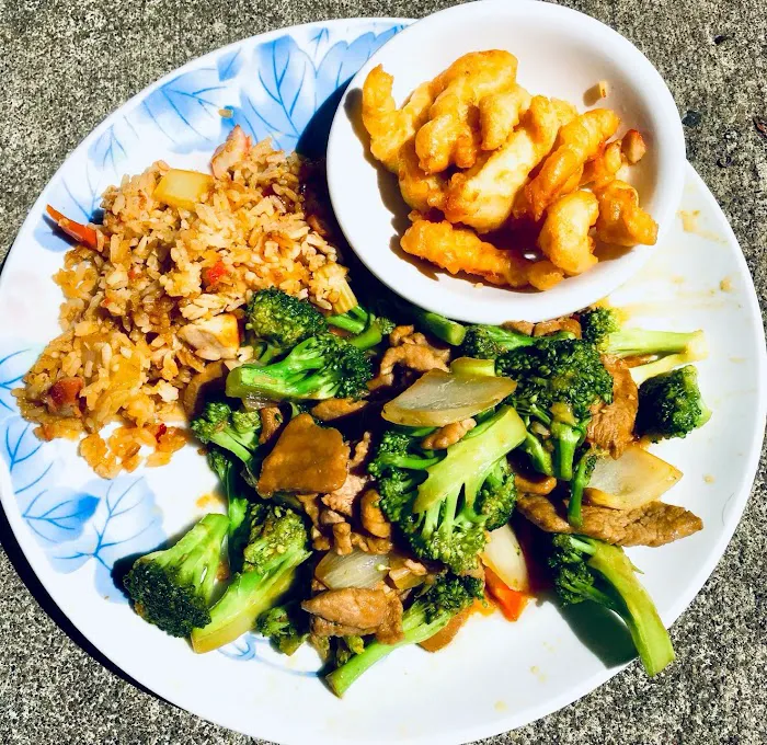 Rose Garden Chinese Restaurant 10