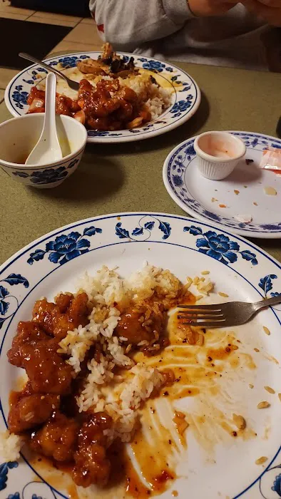 Red Dragon Teriyaki Restaurant 8
