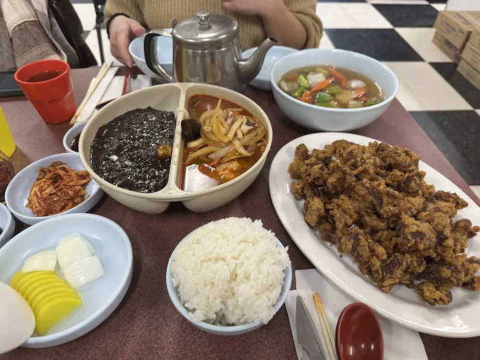 Peking Garden Chinese Restaurant 2