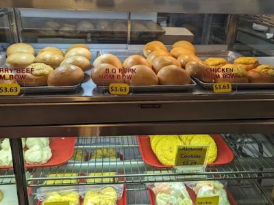 Mae Mee Fresh Food and Bakery 0