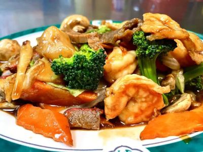 Lucky Star Chinese Restaurant 0
