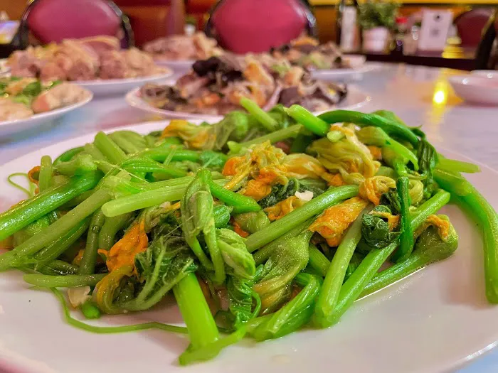 Lucky Star Chinese Restaurant 8