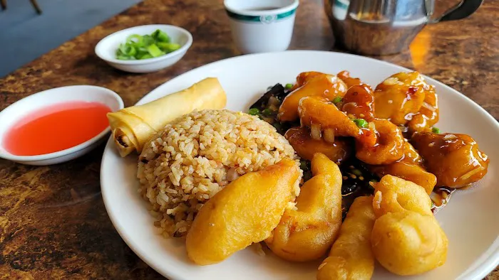 Lucky Star Chinese Restaurant 7