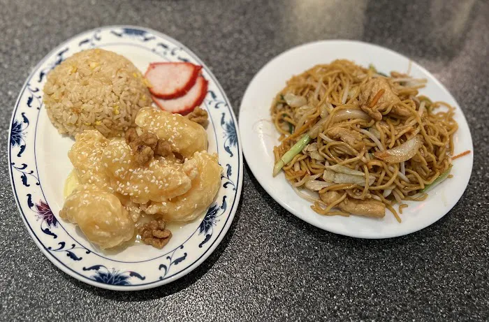Dragon's Bistro 8