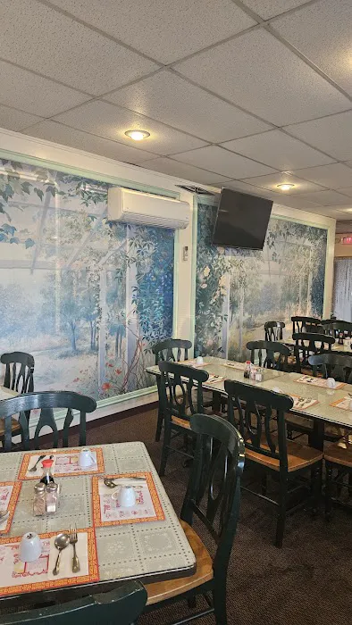 Little Peking Chinese Restaurant 3