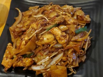 Pau's Asian Kitchen 0