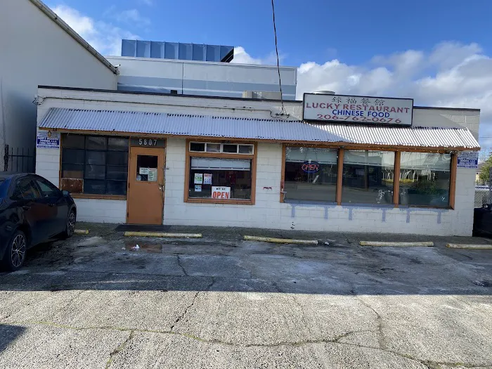 Lucky Chinese Restaurant 9