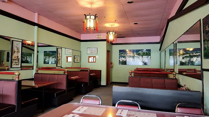 Golden Lion Chinese Restaurant 3