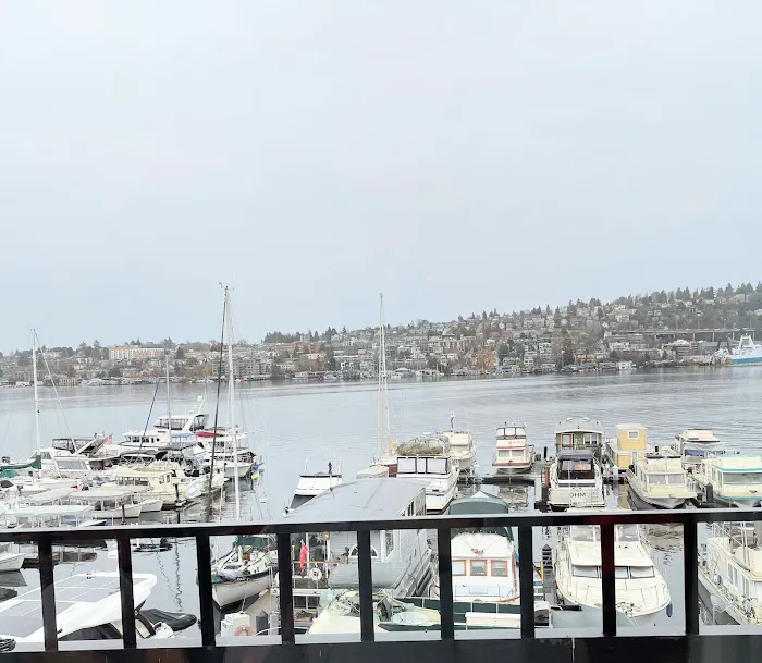 Seattle Harbor Restaurant 2