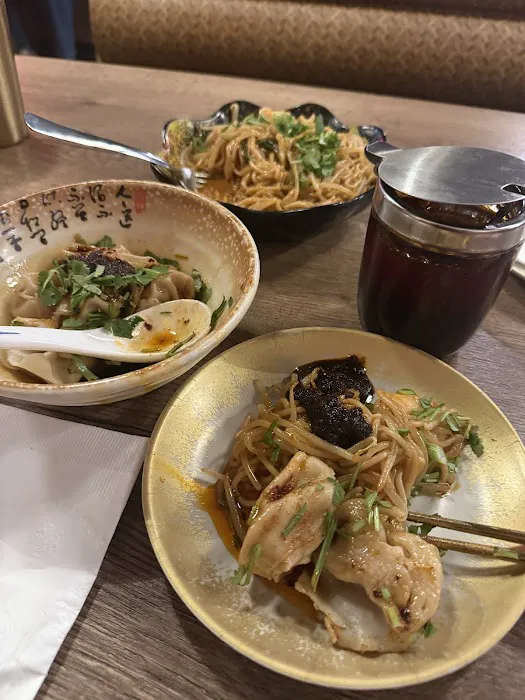 Dumpling The Noodle 4
