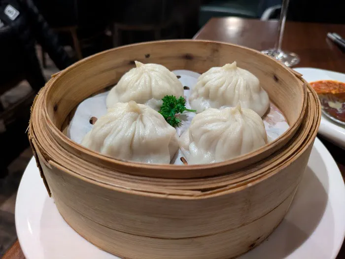 Baron's Sino Kitchen & Bar 6