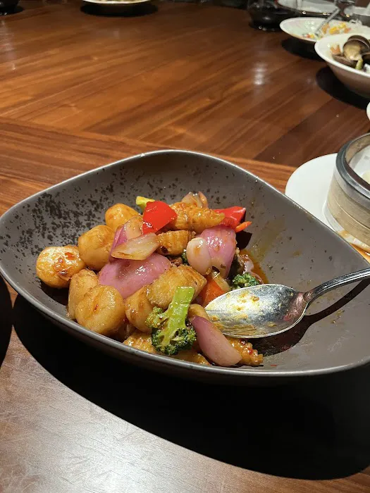 Baron's Sino Kitchen & Bar 7