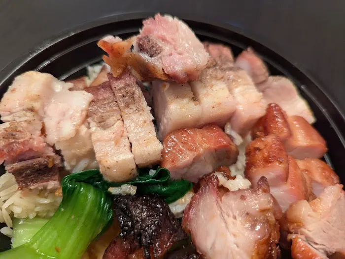 Lucky Barbecue & Noodle House 4
