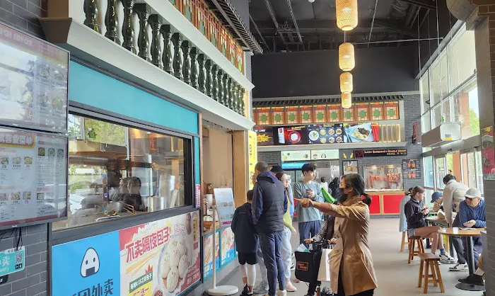 Lucky Barbecue & Noodle House 6