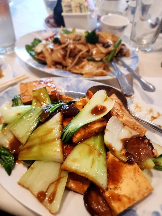 Golden House Chinese Cuisine 2