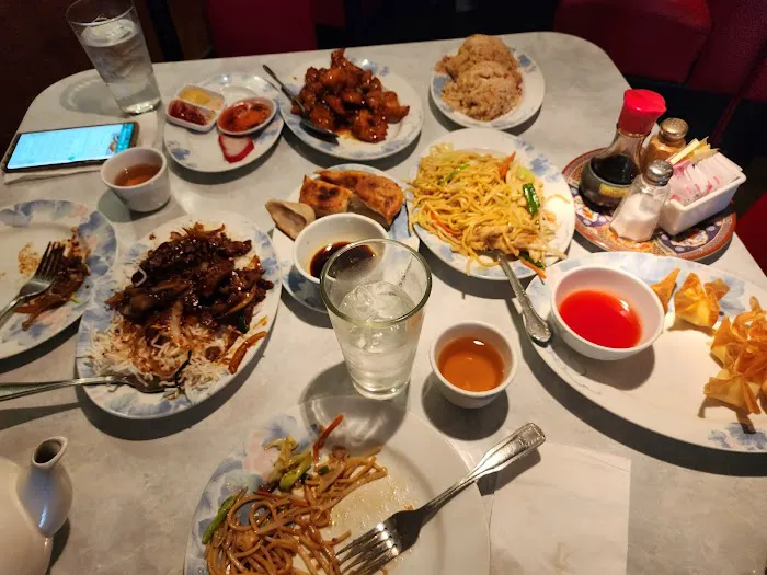 Golden House Chinese Cuisine 8