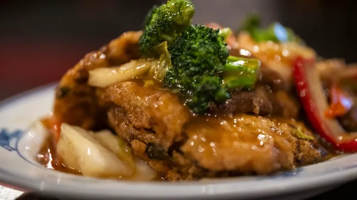 Emerald Garden Restaurant & Lounge 3