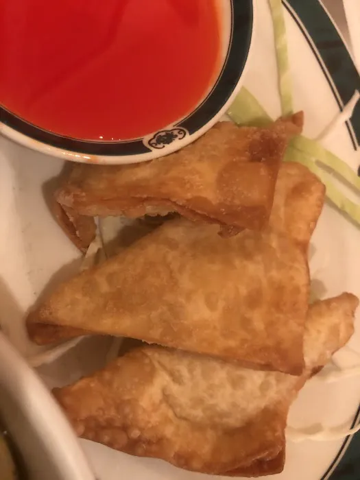 Lucky Dragon Restaurant 8