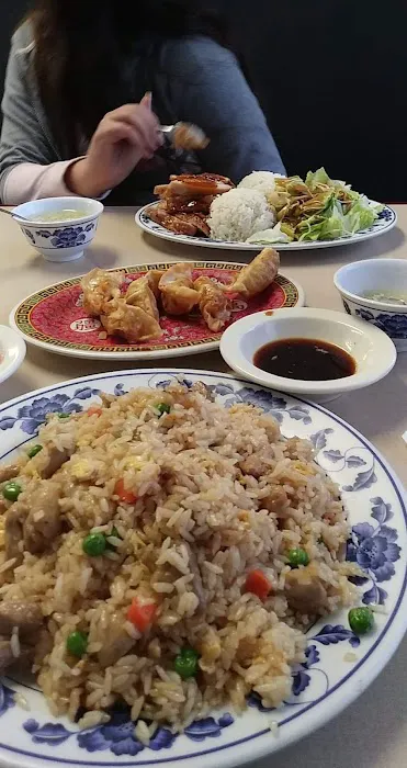 Lucky Teriyaki Restaurant 1