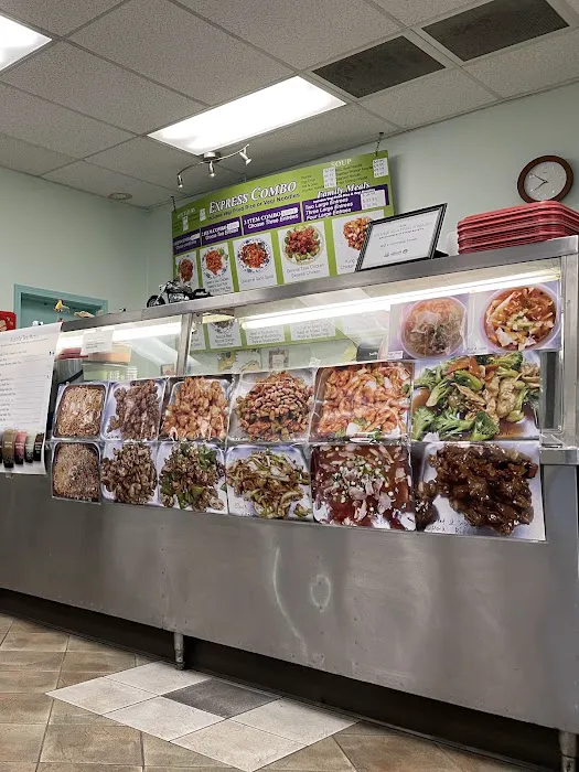 Q Q Li's Chinese Cuisine 1