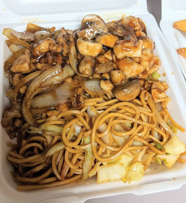 Q Q Li's Chinese Cuisine 2