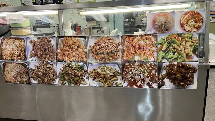 Q Q Li's Chinese Cuisine 7