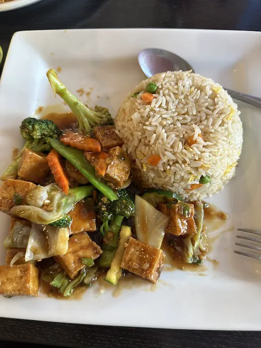 Joy Luck Chinese Restaurant 5