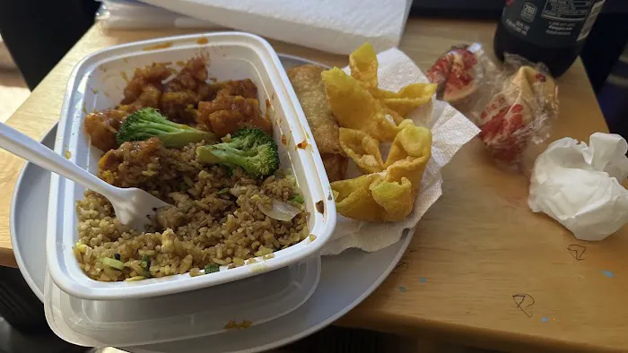 Happy Wok 4