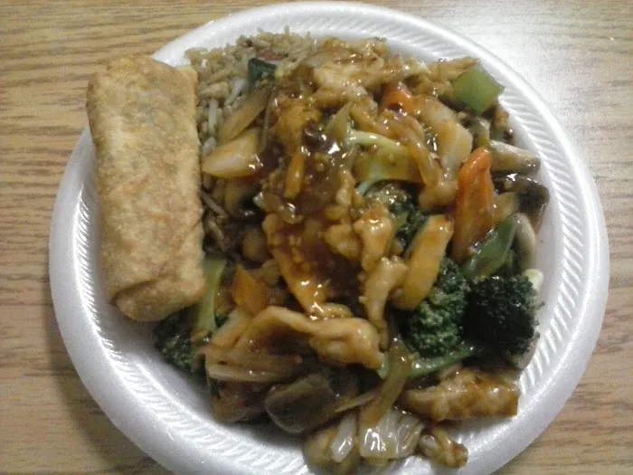 Li Chinese Restaurant 9