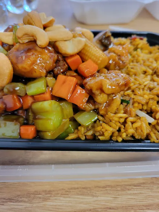 New Ho's Chinese Kitchen 4