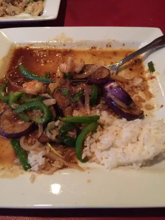 Canton Garden Restaurant 10